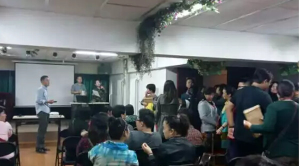 2015年艺术留学广场欢送波兰留学生.jpg