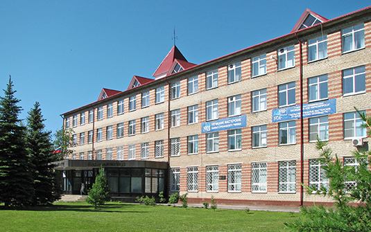 格热利国立工业艺术学院