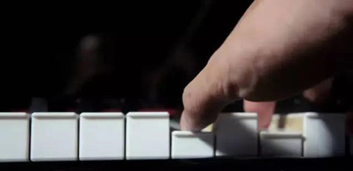 钢琴伴奏,钢琴演奏,钢琴独奏,乐队伴奏,独奏伴奏,独唱伴奏