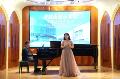 2025开年第一考,名校录取拿在手,独木桥上轻松走